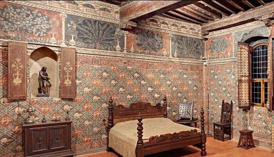 Palazzo Davanzati, camera da letto (dei pavoni)