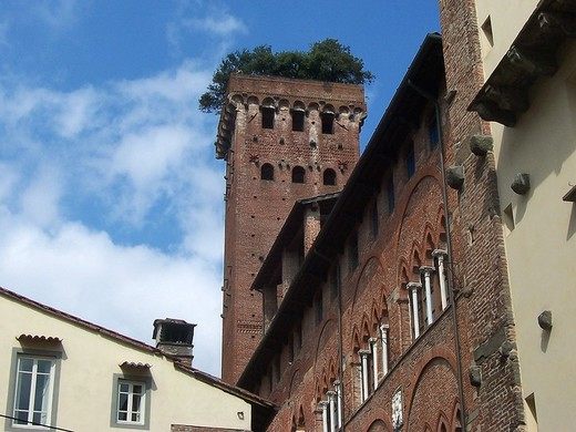 Torre e Palazzo Guinigi